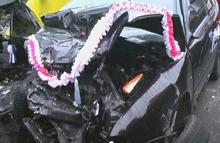 ДТП Екатеринбурге с участием свадебного кортежа ДТП Екатеринбурге с участием свадебного кортежа