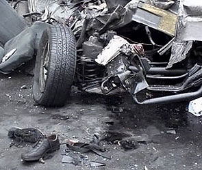 В Тюменской области в результате ДТП ”Лада” была придавлена КамАЗом В Тюменской области в результате ДТП ”Лада” была придавлена КамАЗом