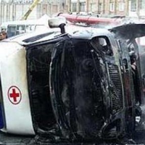 "Скорая" попала в ДТП на западе Москвы, трое пострадали