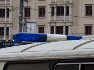 Автомобиль полицейского врезался