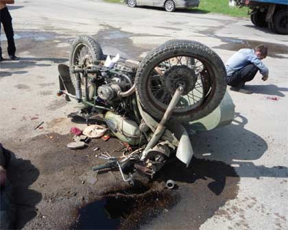 В Пермском крае при столкновении с УАЗом погиб водитель мотоцикла