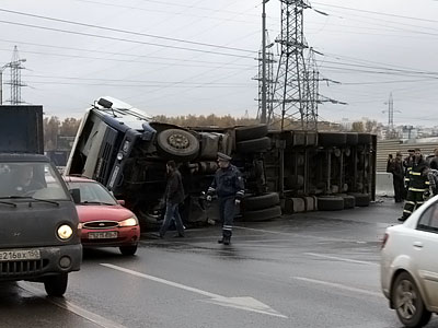 Супруги с двухлетнем ребенком стали жертвами крупного ДТП в Тверской области