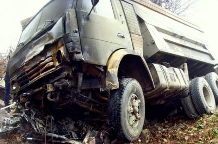 КАМАЗ столкнулся с автобусом в Кузбассе