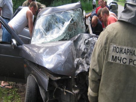 Страшное ДТП в Нижегородской области: двое молодых людей погибли, трое ранены