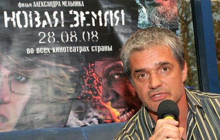 ДТП под Ярославлем: в столкновении легковушки и внедорожника погиб 7-месячный ребенок, а Константин Лавроненко – звезда телесериала «Исаев» - получил тяжелые травмы