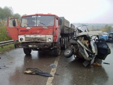 В Чечне, в результате ДТП пострадало 5 человек.