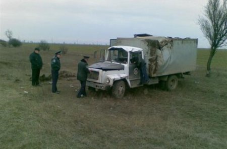 ГАЗ, перевозивший заключенных, перевернулся на Ставрополье