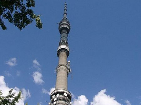 Возле Останкинской телебашни в ДТП погибли муж с женой