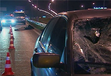 Пешехода, сбитого фурой, переехала «Шкода», но мужчина все-таки выжил