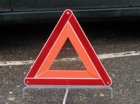 В Челябинске маршрутное такси протаранило опору железнодорожного моста