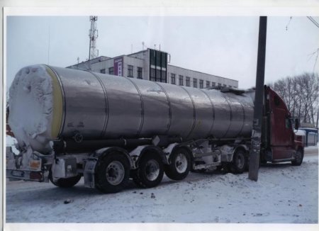 ДТП в Самарской области: на дорогу разлито пять тонн нефти