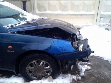 В Москве в ДТП попала угнанная иномарка: один похититель погиб, три других - пострадали