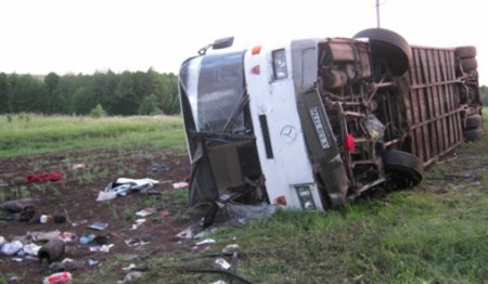 Под Самарой в ДТП с автобусом пострадал 21 человек