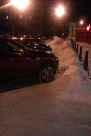 Нарушение правил стоянки (тротуар)