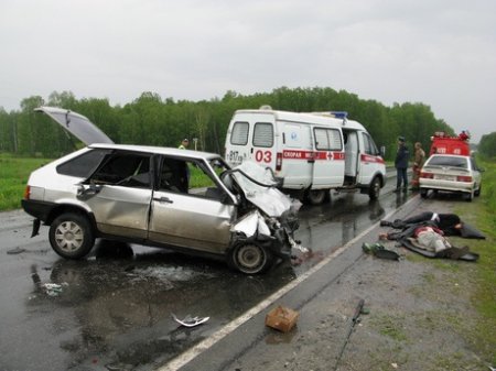 На Южном Урале в лобовом ДТП на трассе погибли два человека