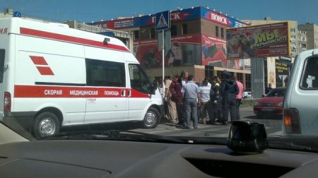 В Питере полицейский сбил женщину на пешеходном переходе