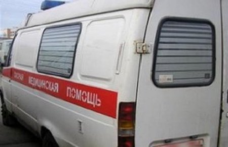 Водитель «Газели» в Екатеринбурге едва не угробил семью, стоявшую на тротуаре