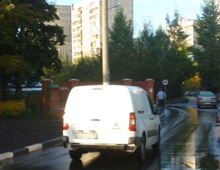 Проезд на запрещенный знак.