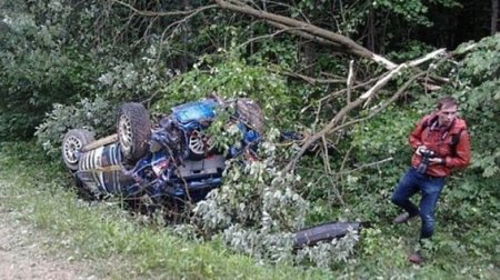 В Екатеринбурге лихач совершил наезд на девушку