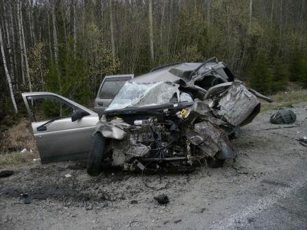В Ханты-Мансийском АО полицейский разбился в автомобильной аварии