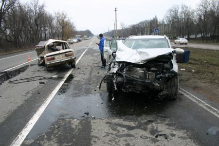 В Свердловской области погиб водитель иномарки