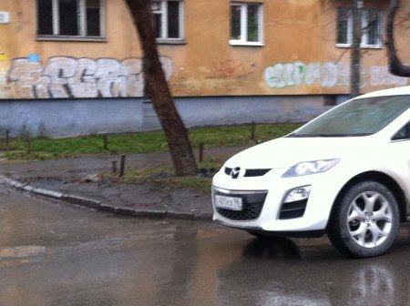 нарушение парковки 5 метров от въезда во двор