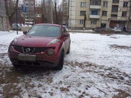 Парковка на газоне