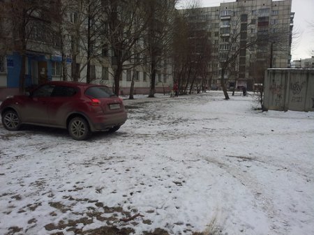 Парковка на газоне