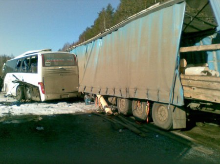 В Нижегородской области разбился пассажирский автобус