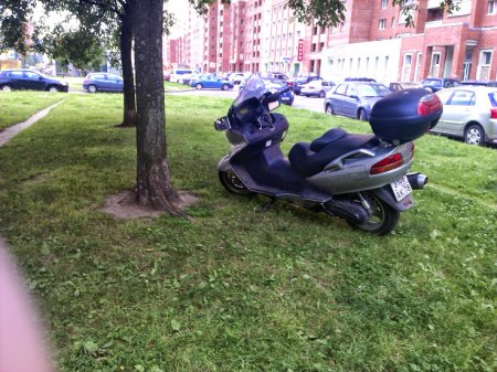 Хорошо в теньке летом... мотоциклам!!!