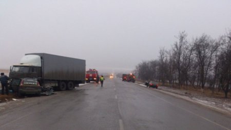 На Ставрополье мотоциклист с пассажиром врезался в «КАМАЗ» - оба погибли!!!
