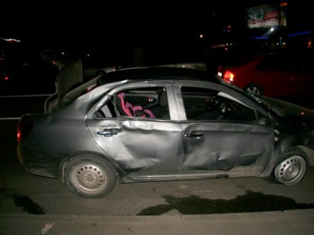 В городе Ростов-на-Дону машина вылетела на тротуар – три пешехода погибли!!!