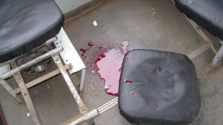 Легковушка врезалась в автобус в г.Кирове – пострадали 4 человека!!!