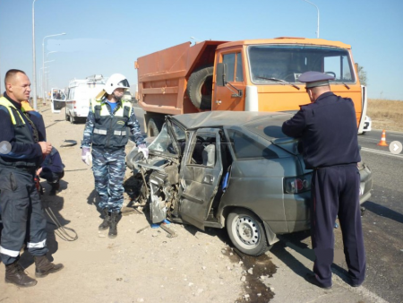 Массовое ДТП в г. Волгограде – среди пострадавших оказалась 28-летняя девушка и два водителя!!!