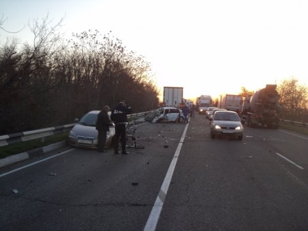 Из-за водителя Geely произошло массовое ДТП – четыре человека получили травмы!!!