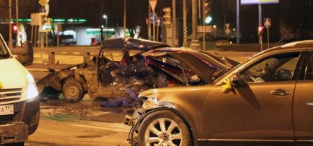 В аварии на юге Москвы погибли четыре человека!!!