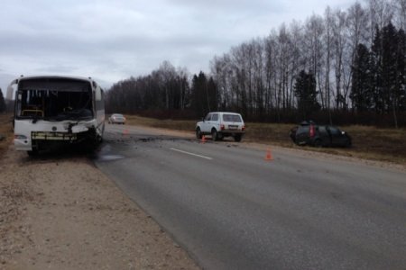 В Смоленской области произошла авария с участием рейсового автобуса!!!