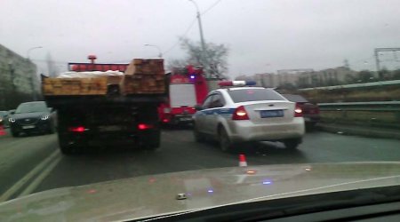 Водитель «Жигулей» погиб в массовом ДТП на Белградской.