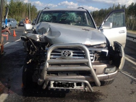 Под Нижневартовском водитель внедорожника протаранил трактор «Северавтодора»!